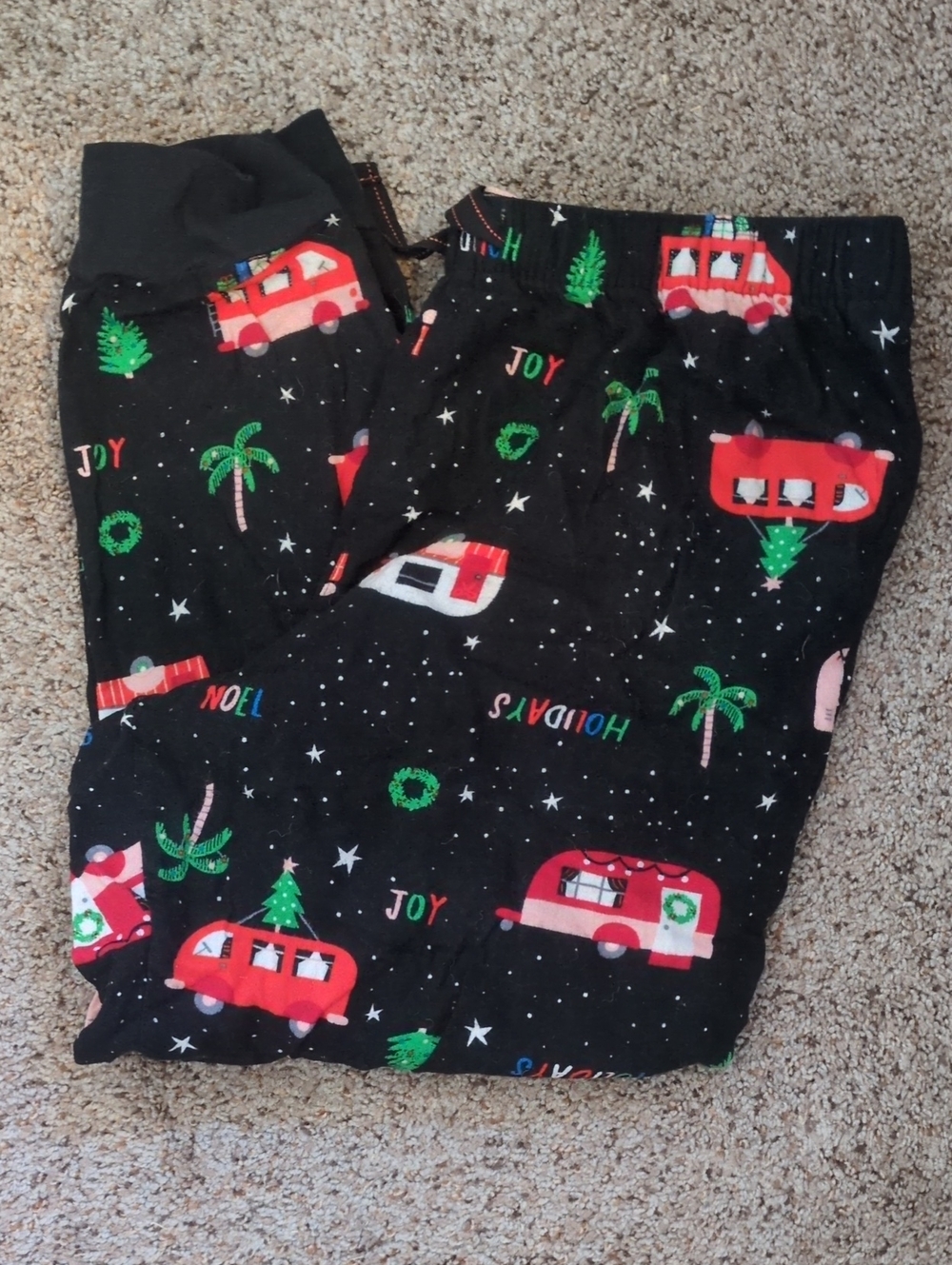 Women’s Black Holiday Camper Pajama Pants - Festive Red Camper Print